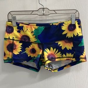 Fleo LRC shorts